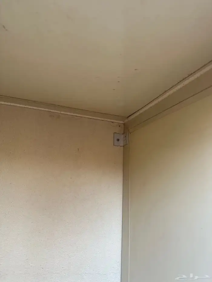 بيت المنيوم مع بابين 3