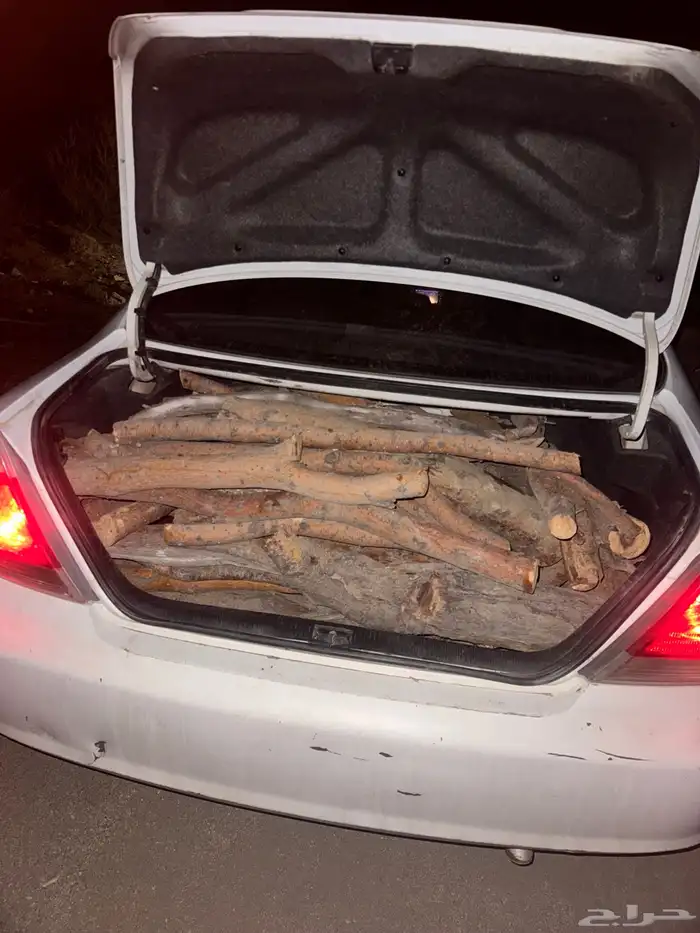 حطب للبيع سمر ومع التوصيل للتواصل 0