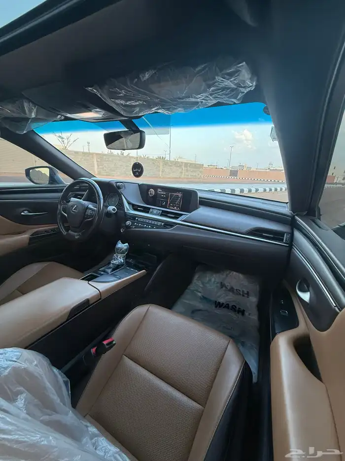 للبيع لكزس 2021 56