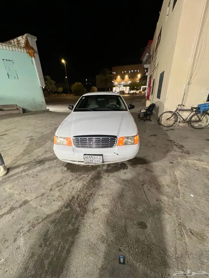 فورد فكتوريا للبيع 2011 13