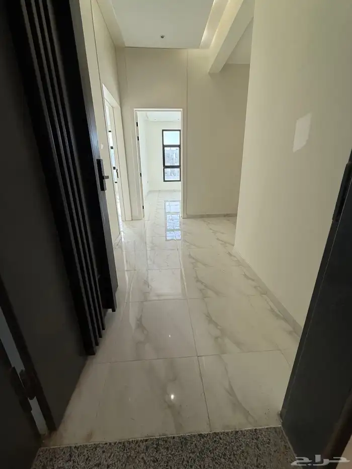 شقه علويه فاخره للبيع بحي بدر 0