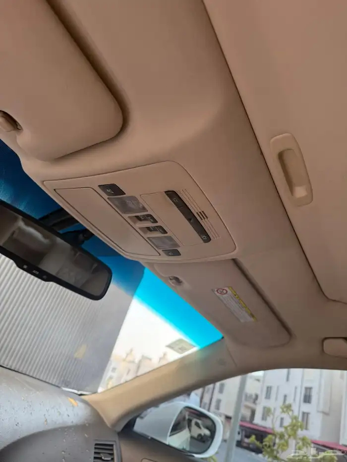 لكزس2012اي اس 5