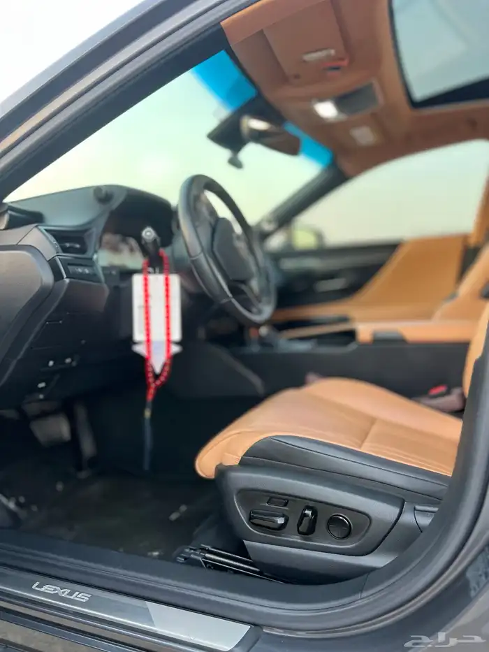 لكزس ES300h بدي وكاله مالك اول فل كامل 23