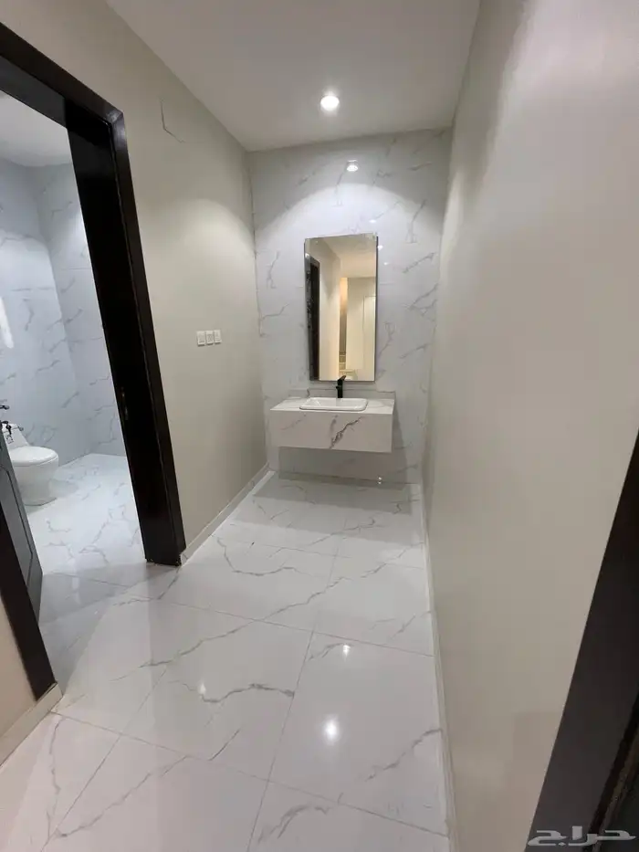 فلل للبيع موقع مميز بالواصليه 10