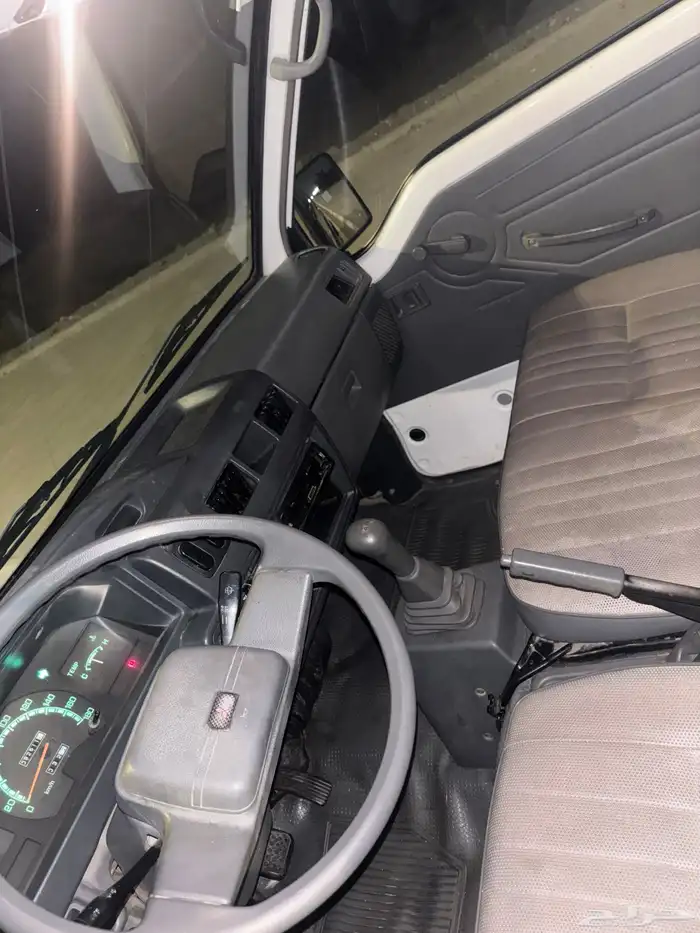 باص بضاعه ميتسوبيشي 2007 6