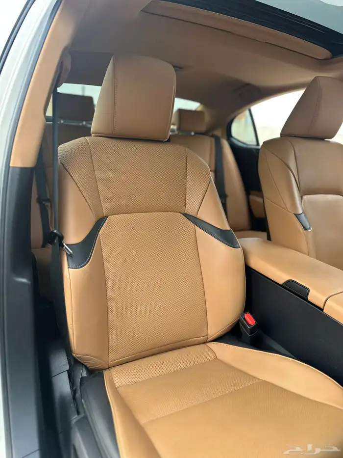 لكزس ES250 2023 AA بنزين 22