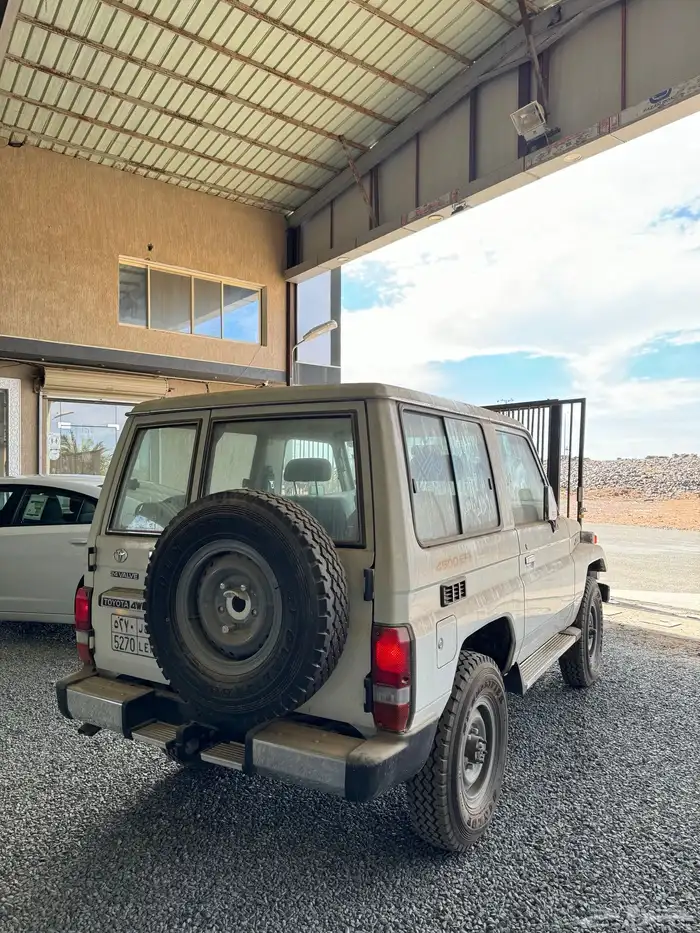 جيب ربع مخزن 2005 7