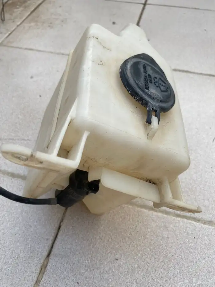 قطع هايلكس يبانيه 1998 الى 2005 26