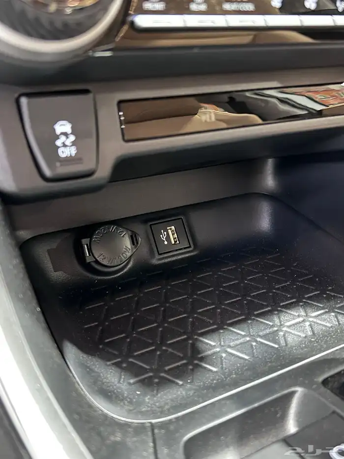 تويوتا راف فور LE دفع رباعي هايبرد 2025 جديد 115.800 شامل 15