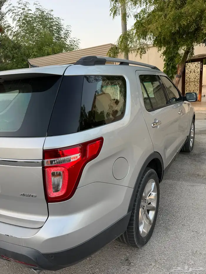 فورد اكسبلورر ليمتد 4