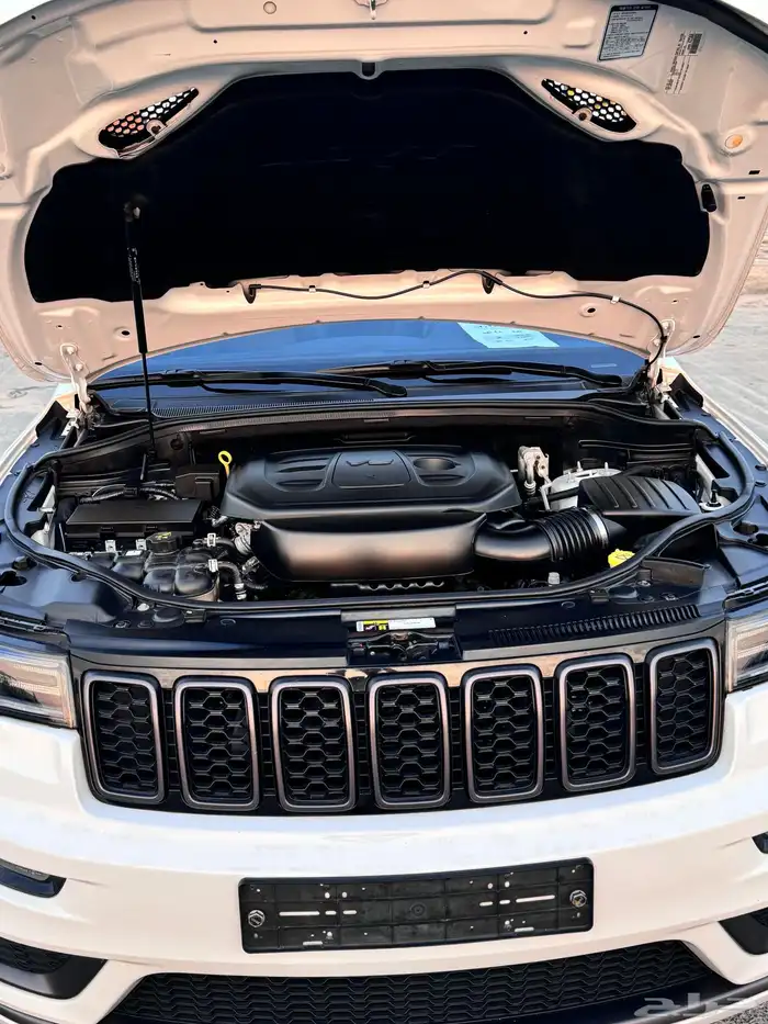 للبيع جيب شروكي 2020 وارد كوريا 32