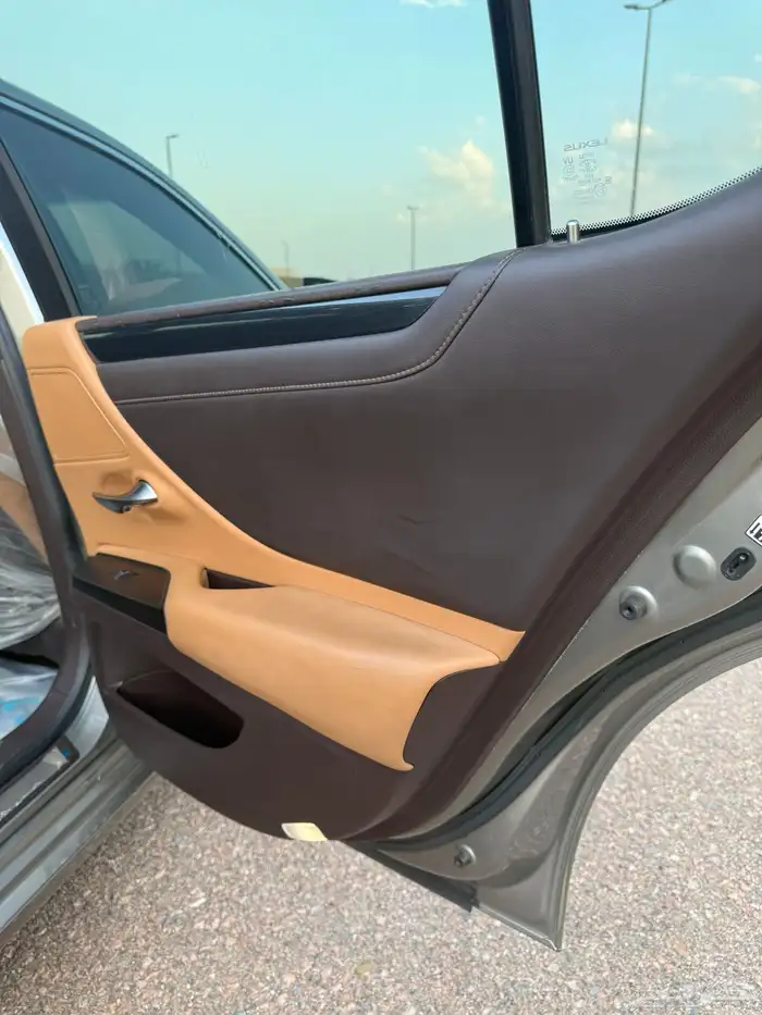 للبيع لكزس 2021 55