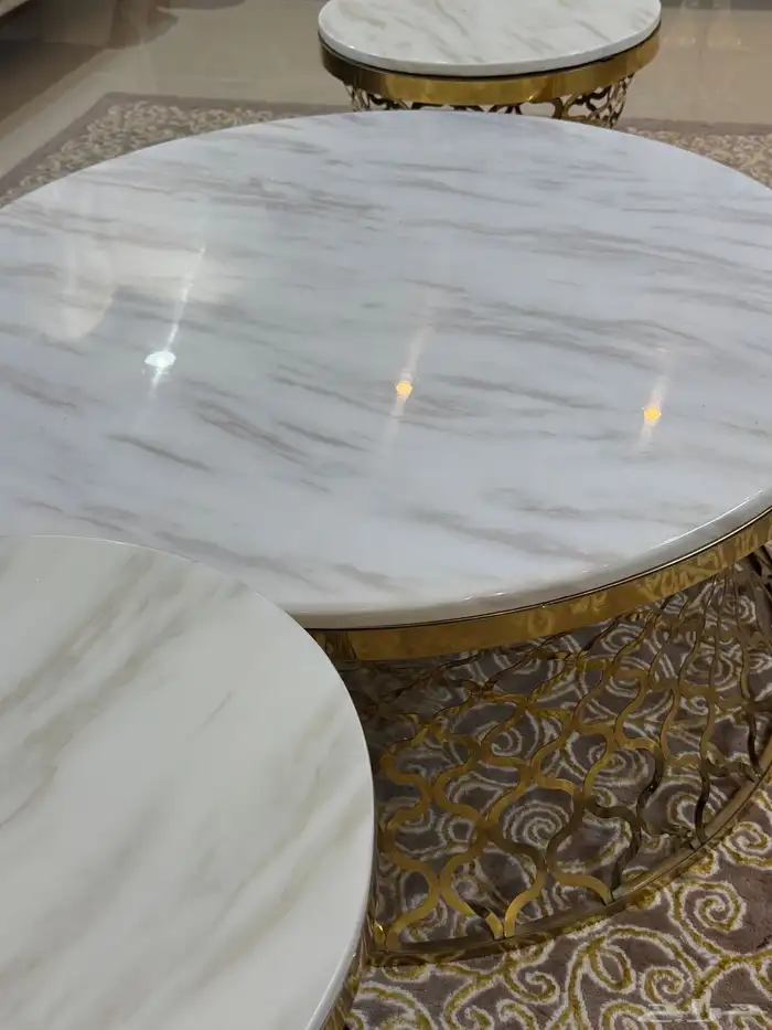 طاولات رخام وستيل جديده ونظيفه 2