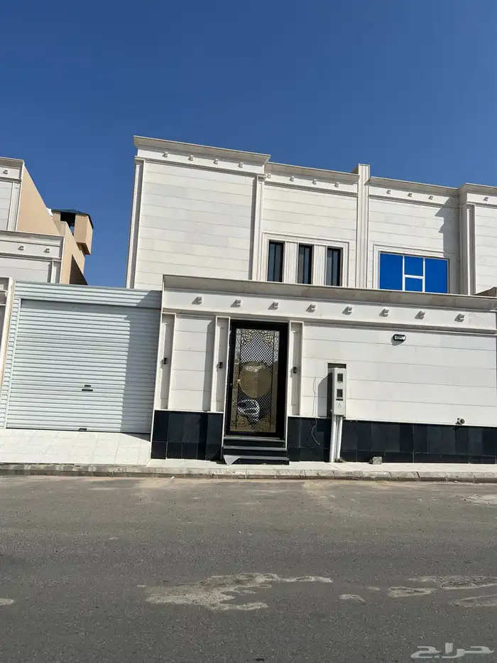 فلل للبيع موقع مميز بالواصليه 1