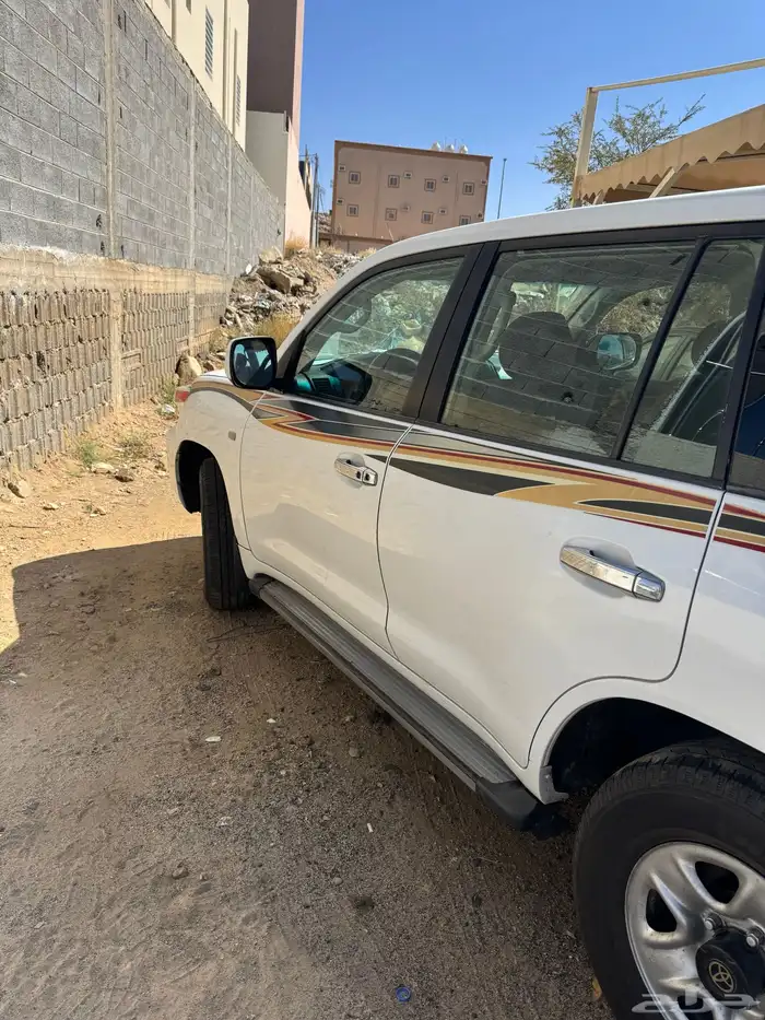 جيب 2009 نظيف ماشي 216 الف للبيع 3