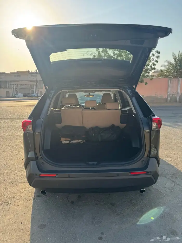 Rav4 Hybrid 4x2 2023 for Sale 7