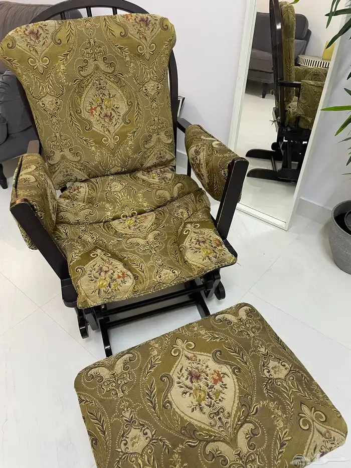 كرسي هزاز خشب 3