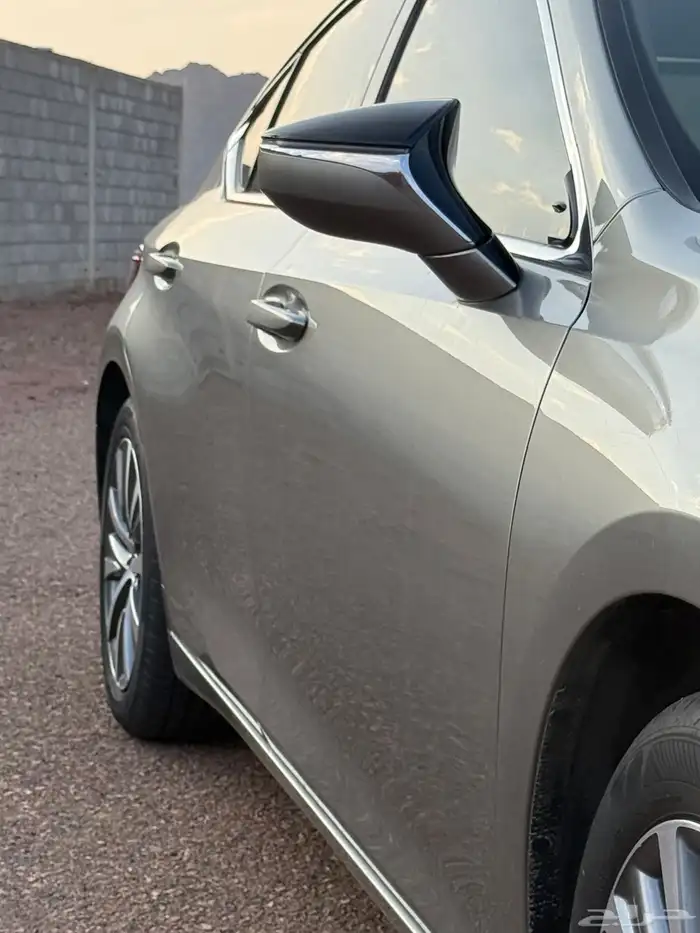 للبيع لكزس 2021 34