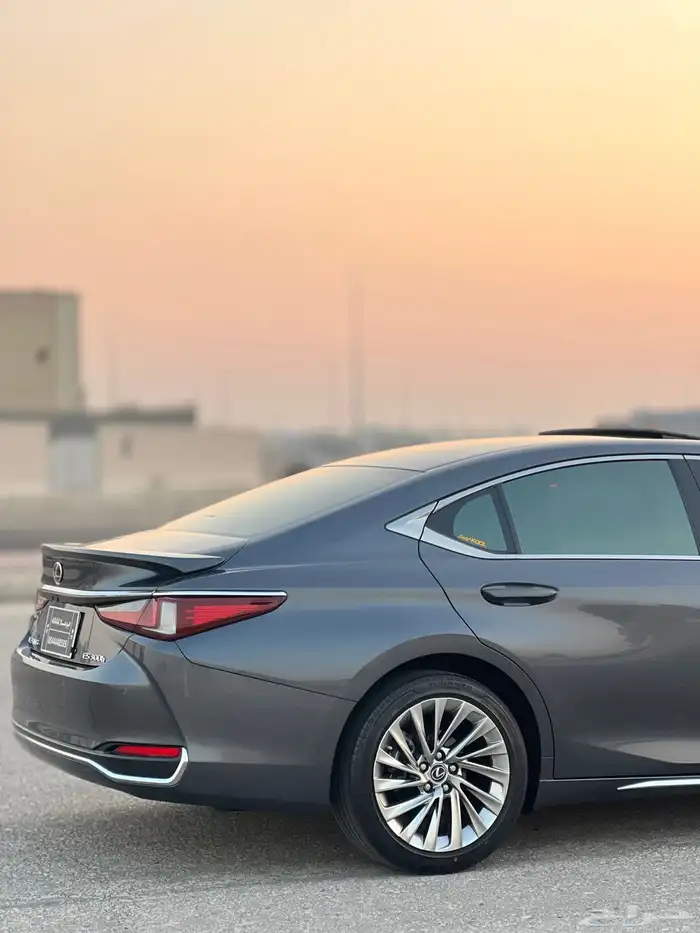 لكزس ES300h بدي وكاله مالك اول فل كامل 6