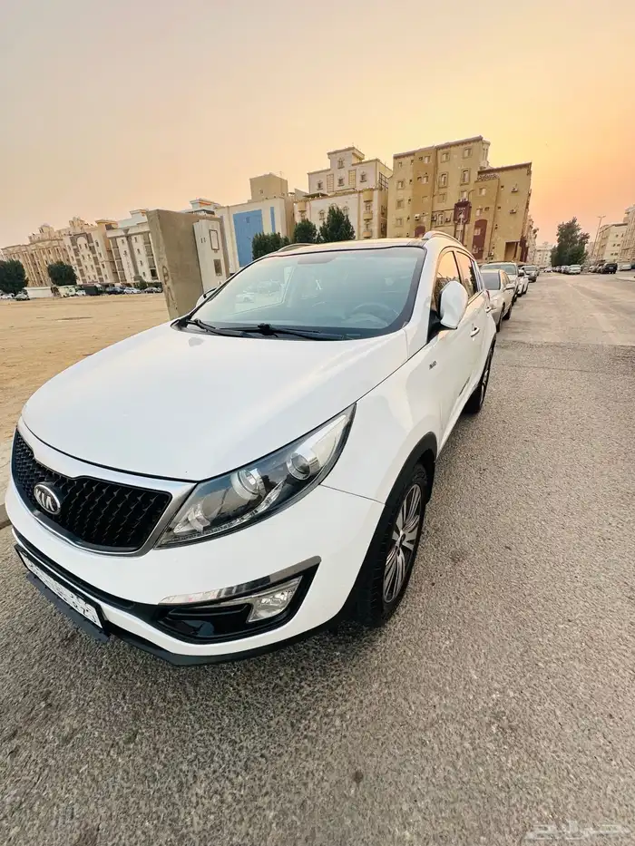 للبيع كيا سبورتاج فول كامل اوبشن موديل 2015 2