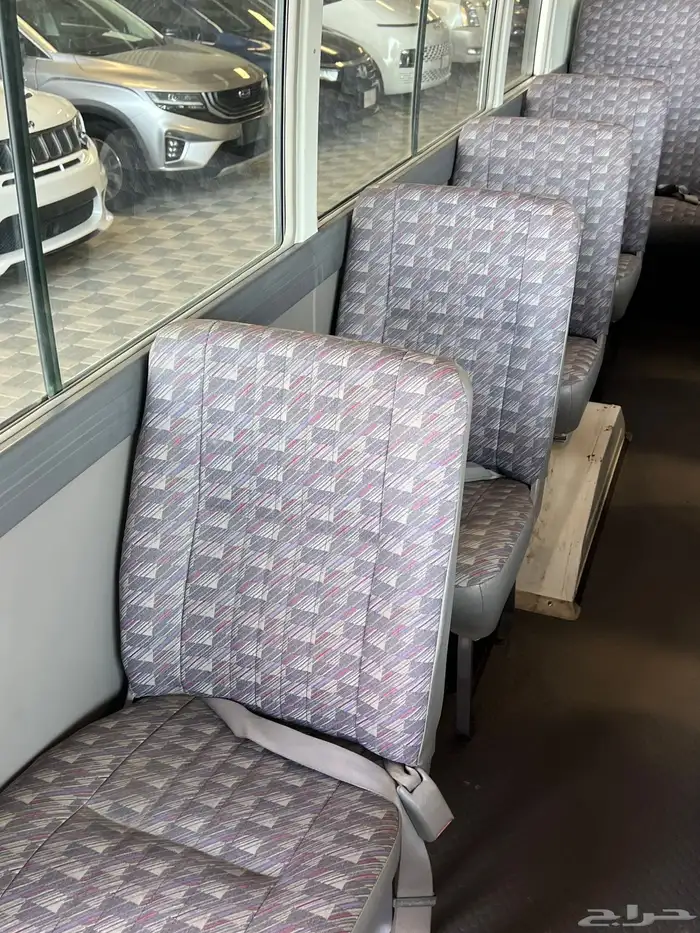 للبيع باص نيسان سيفيليان موديل 2010 ممشي قليل 12