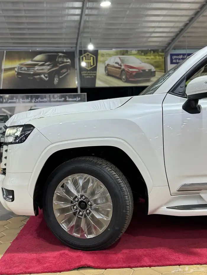 تويوتا لاندكروزر GXR-L4 بنزين 2025 جديد تم البيع 2