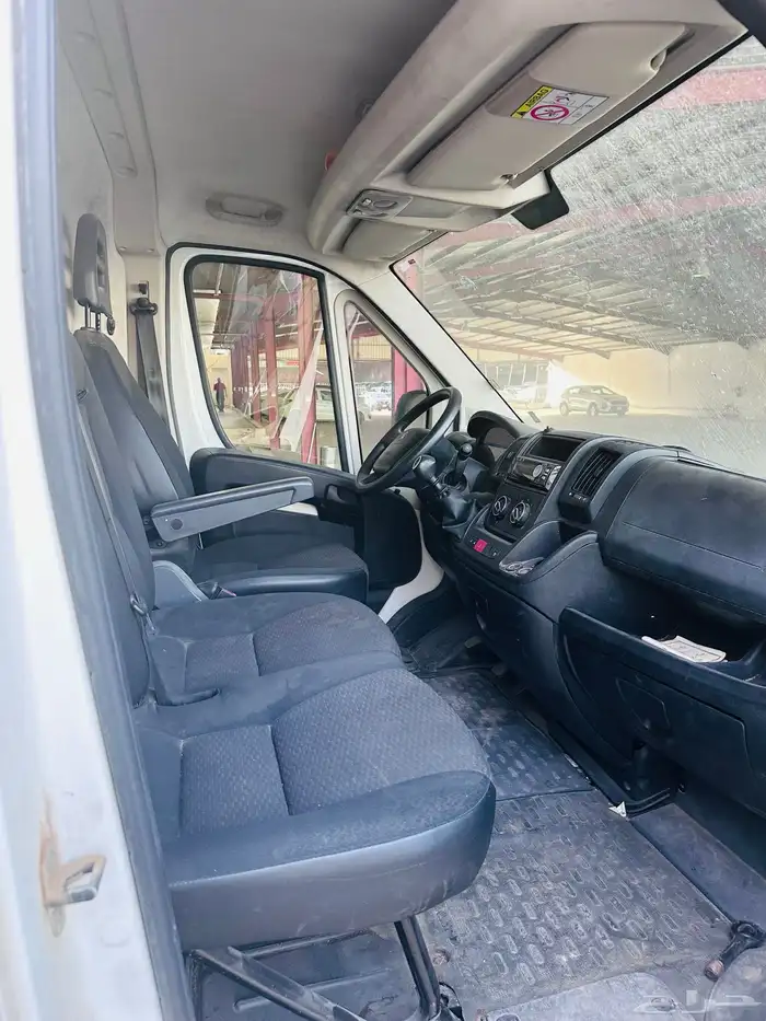 بيجو بوكسر باص بضاعه 2021 للايجار ثلاجه تبريد 3