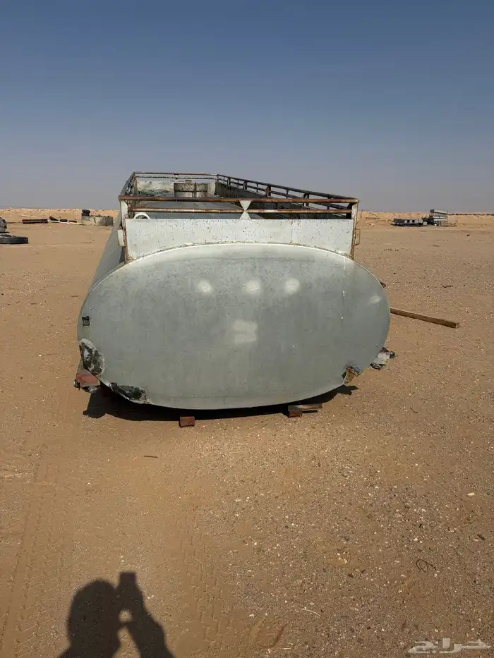 تانكي عايدي مستعمل فيه بعض الشقوق الموضحه فالتصوير فقط 1