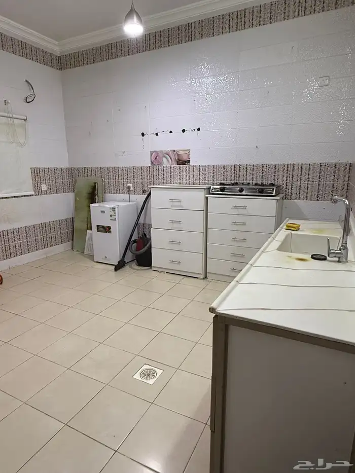 للإيجار ملحق شقة مفروشة حي الحمدانية غرفتين وصالة 7