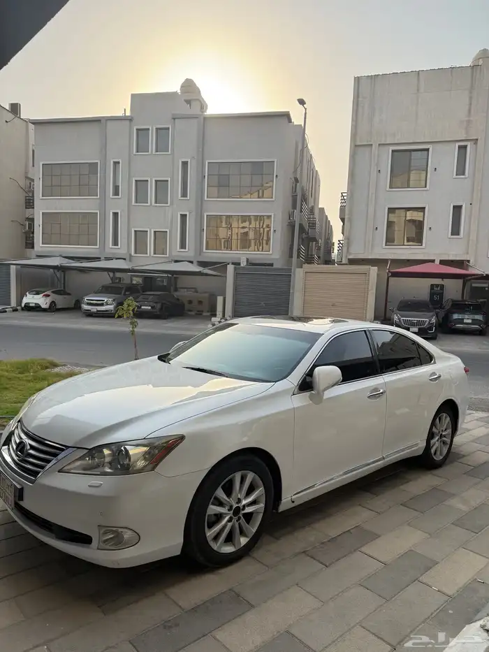 لكزس2012اي اس 0