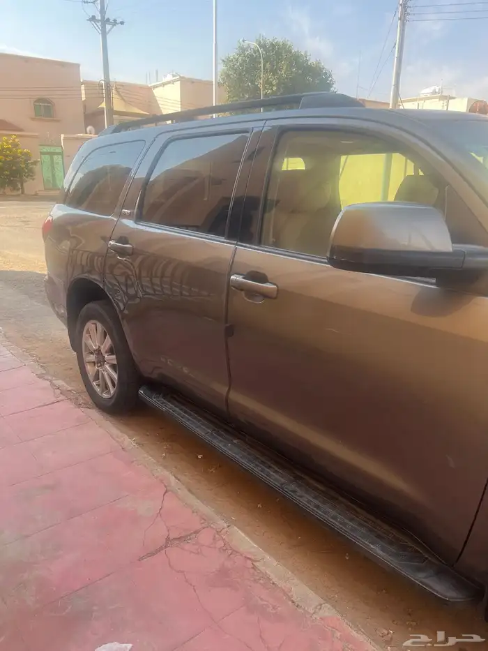 للبيع سكويا 2012 نص فل دبل وثلاجة 1