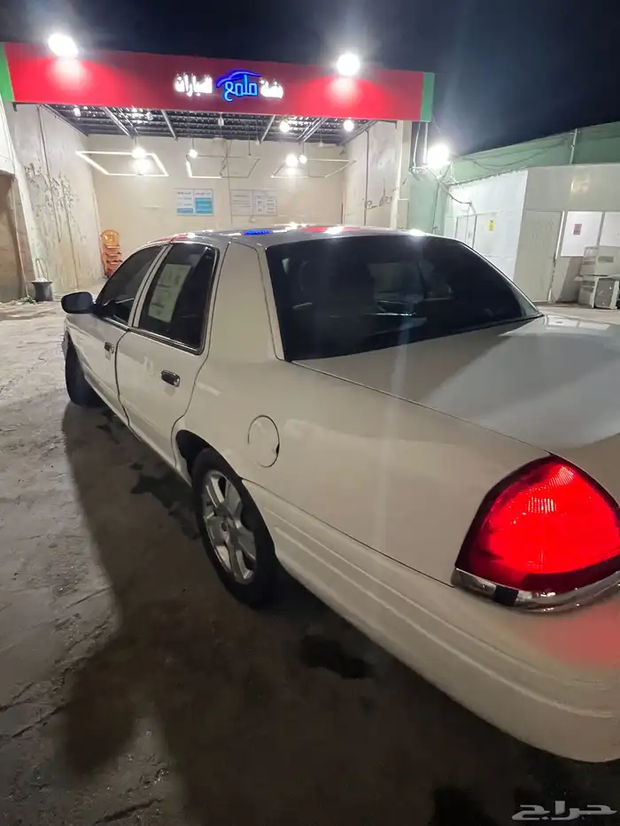 فورد فكتوريا للبيع 2011 10