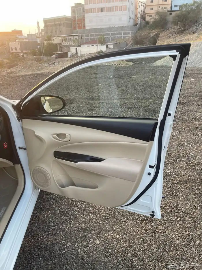 تويوتا يارس Y - منوة المستخدم 2019 44