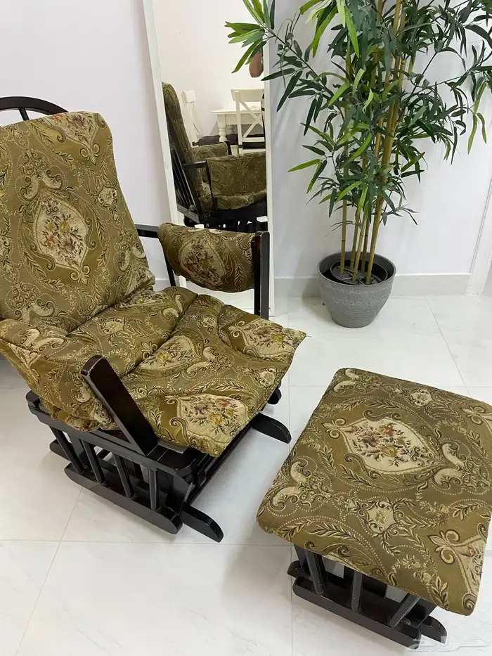 كرسي هزاز خشب 2