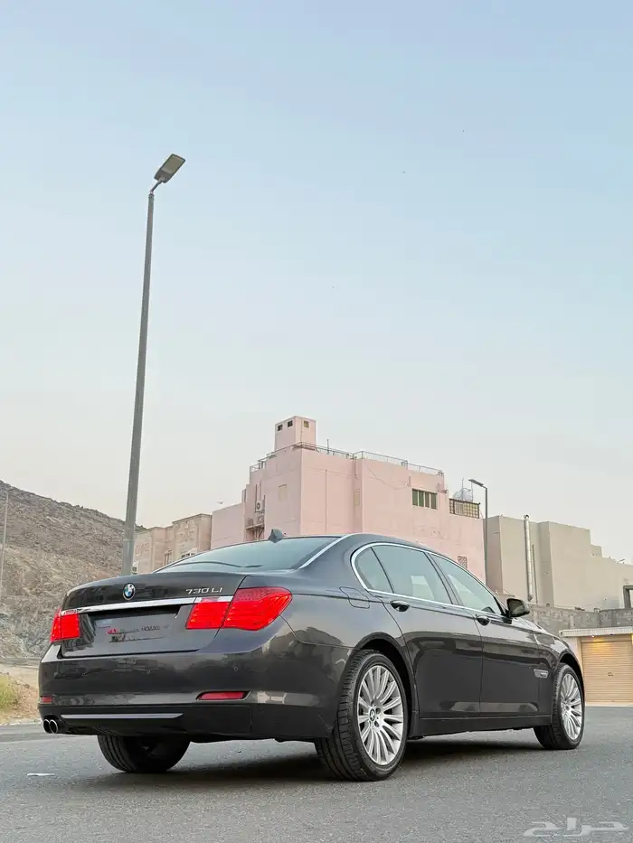 بي ام الفئه 3