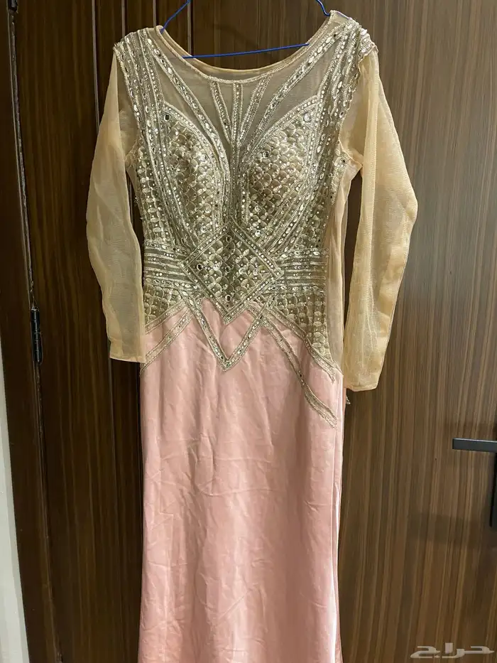 فستان مستعمل من اسمول لميديم 2