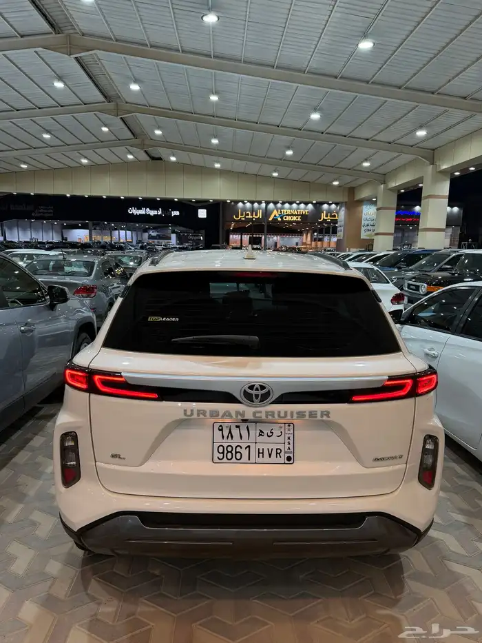 تويوتا اوربان كروزر 2025 3