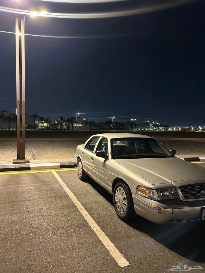 فورد فكتوريا 1