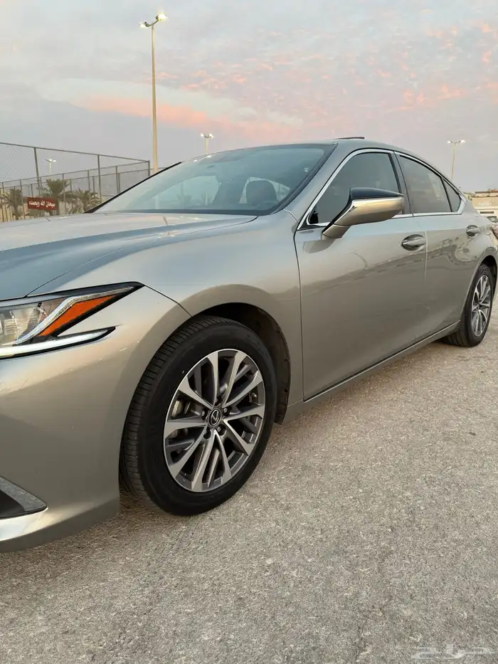 لكزس ES250 سعودي 2023 نظيف وكالة 1