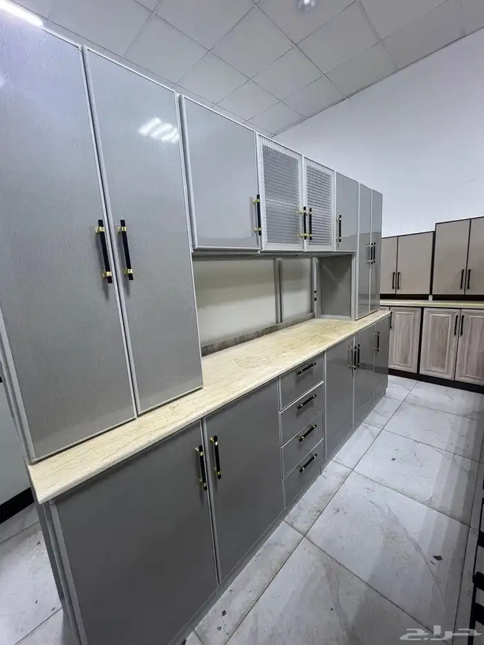 دولاب المطبخ المستعمل مجدد ونظيف 3متر 1