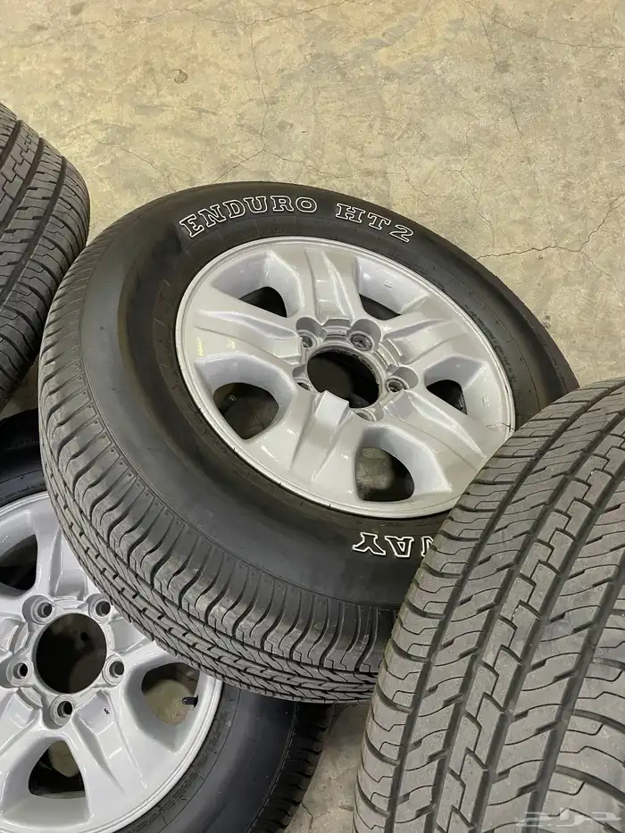 جنوط وكفرات لاندكروزر 1998 2007 كفرات جديده مقاس 17 4