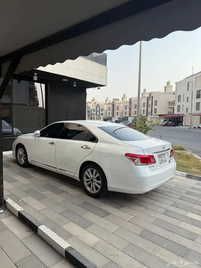 لكزس2012اي اس 3