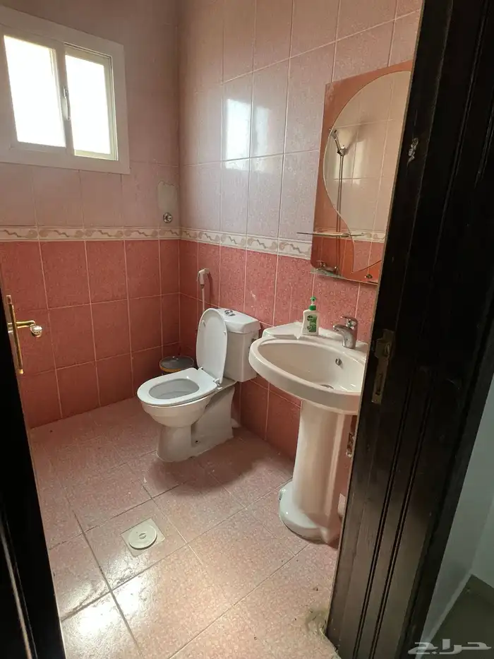 شقه موثثه ومفروشه للايجار 5