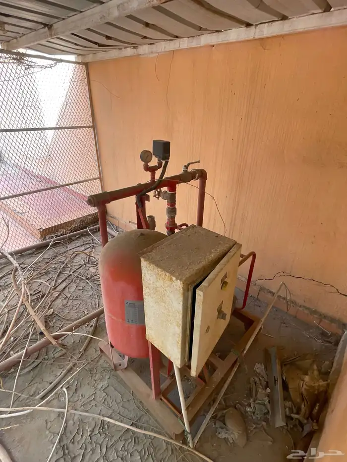 مضخة مياه   2 خزانة خرطوم 1