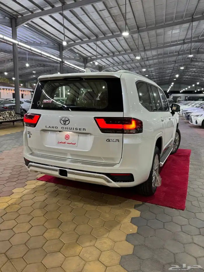 تويوتا لاندكروزر GXR-L4 بنزين 2025 جديد تم البيع 5