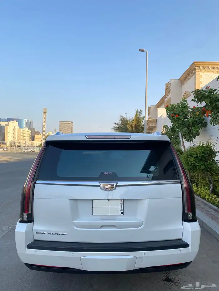 كاديلاك اسكاليد 2016 بحاله الوكاله 3