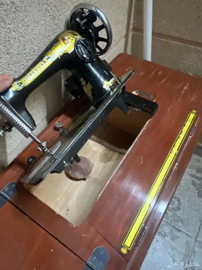 مكينة خياطة فراشة اصلية 0