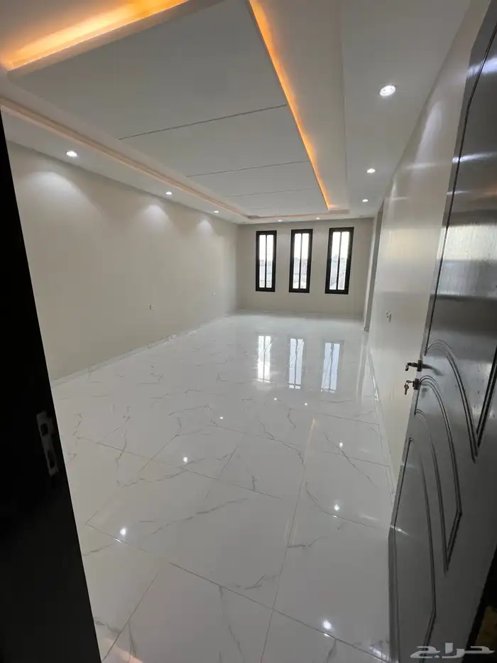 فلل للبيع موقع مميز بالواصليه 7