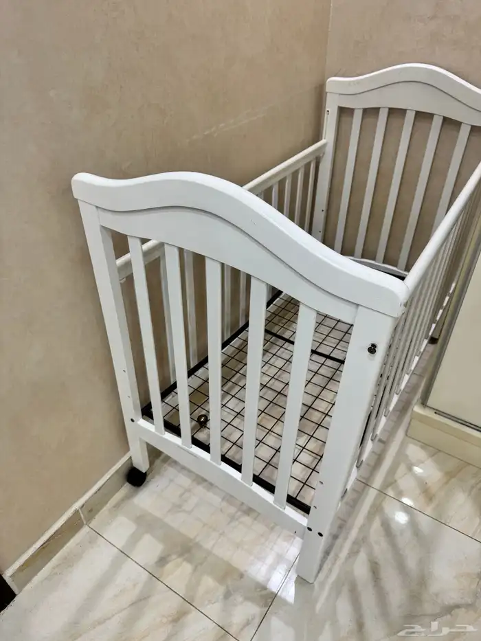 سرير أطفال 1