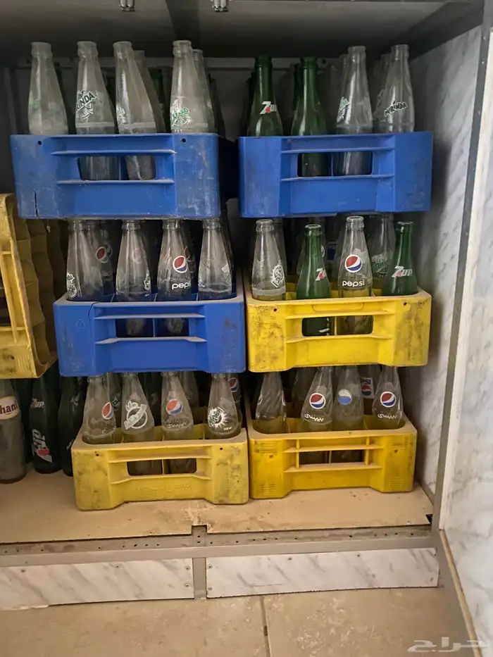 قوارير مشروبات غازيه قديمه 6 حبات ب 350 0